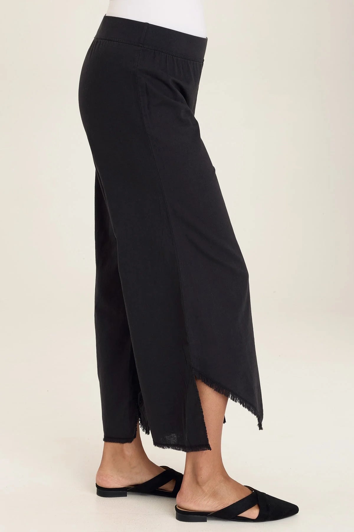 Astri Pant in Black | XCVI