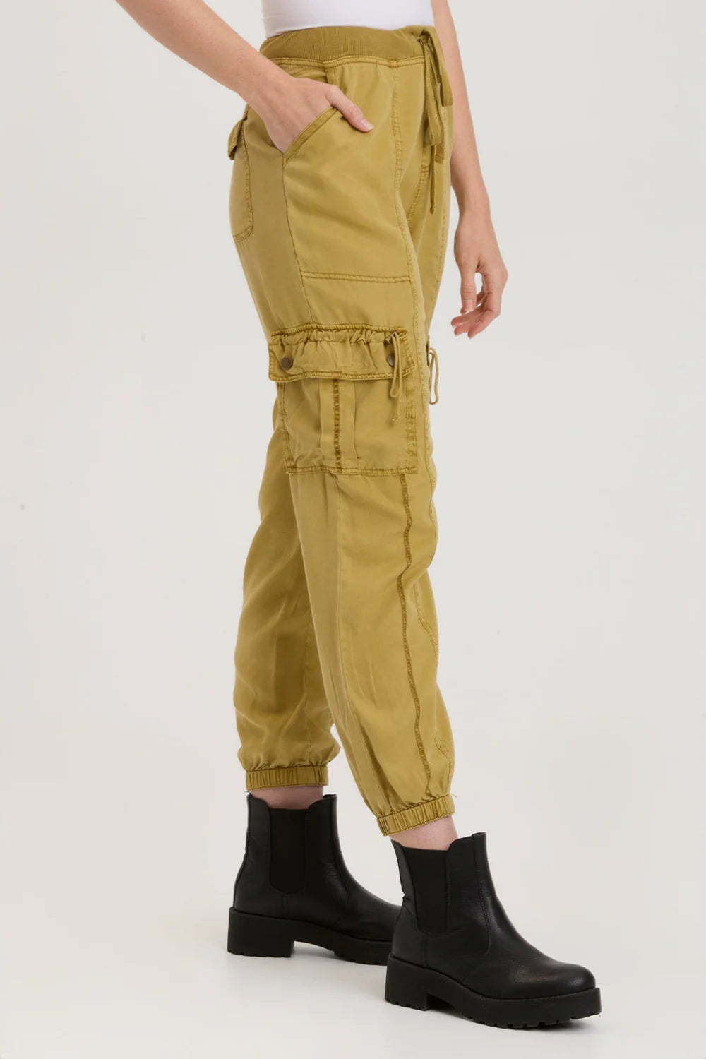 Poe Banded Pant in Herbsaint Pigment | XCVI