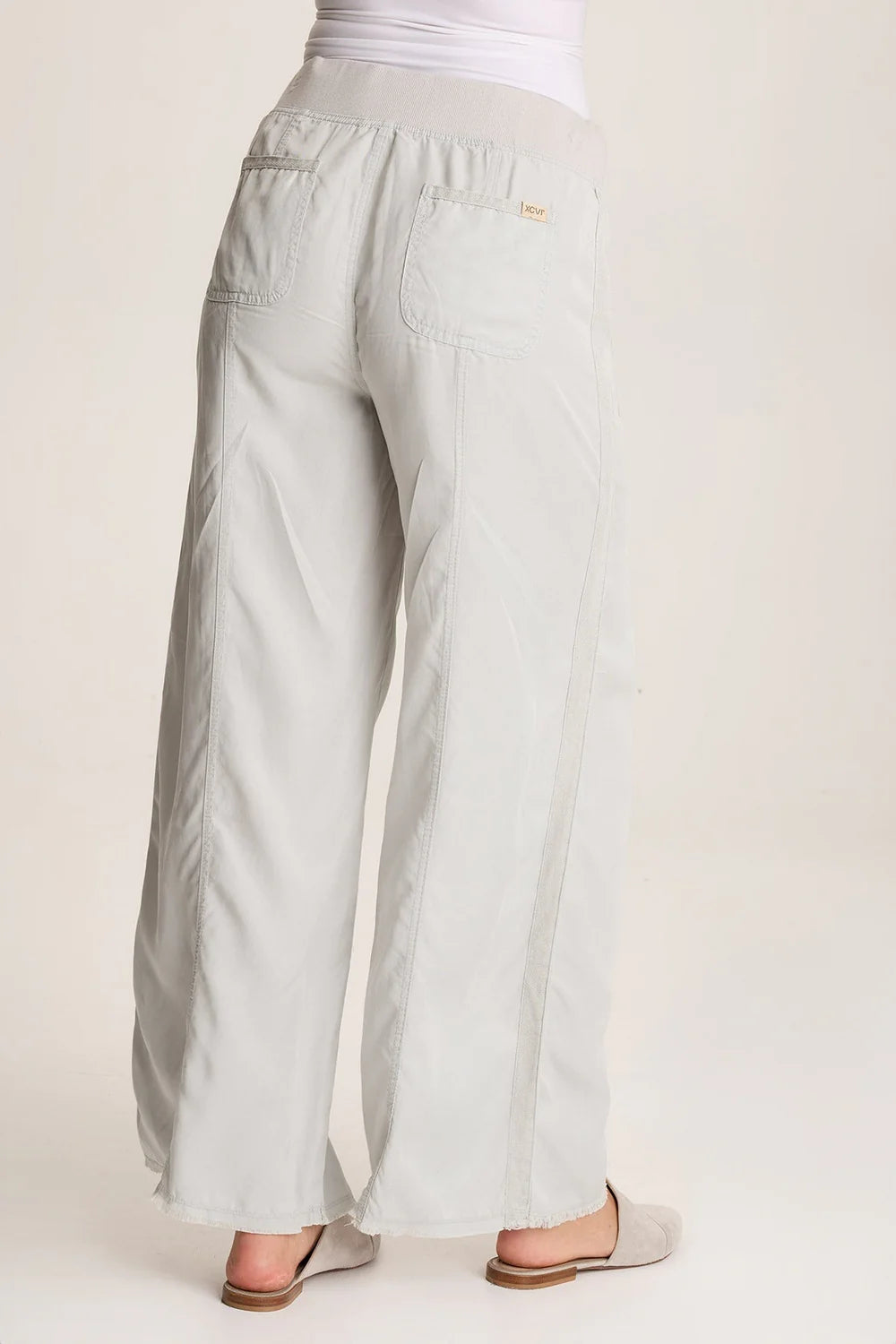 Loen Pant in Grey | XCVI