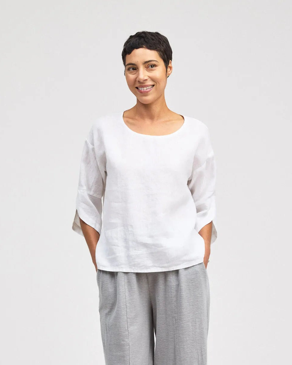 Linen Tulip Sleeve Top in White | Cut•Loose