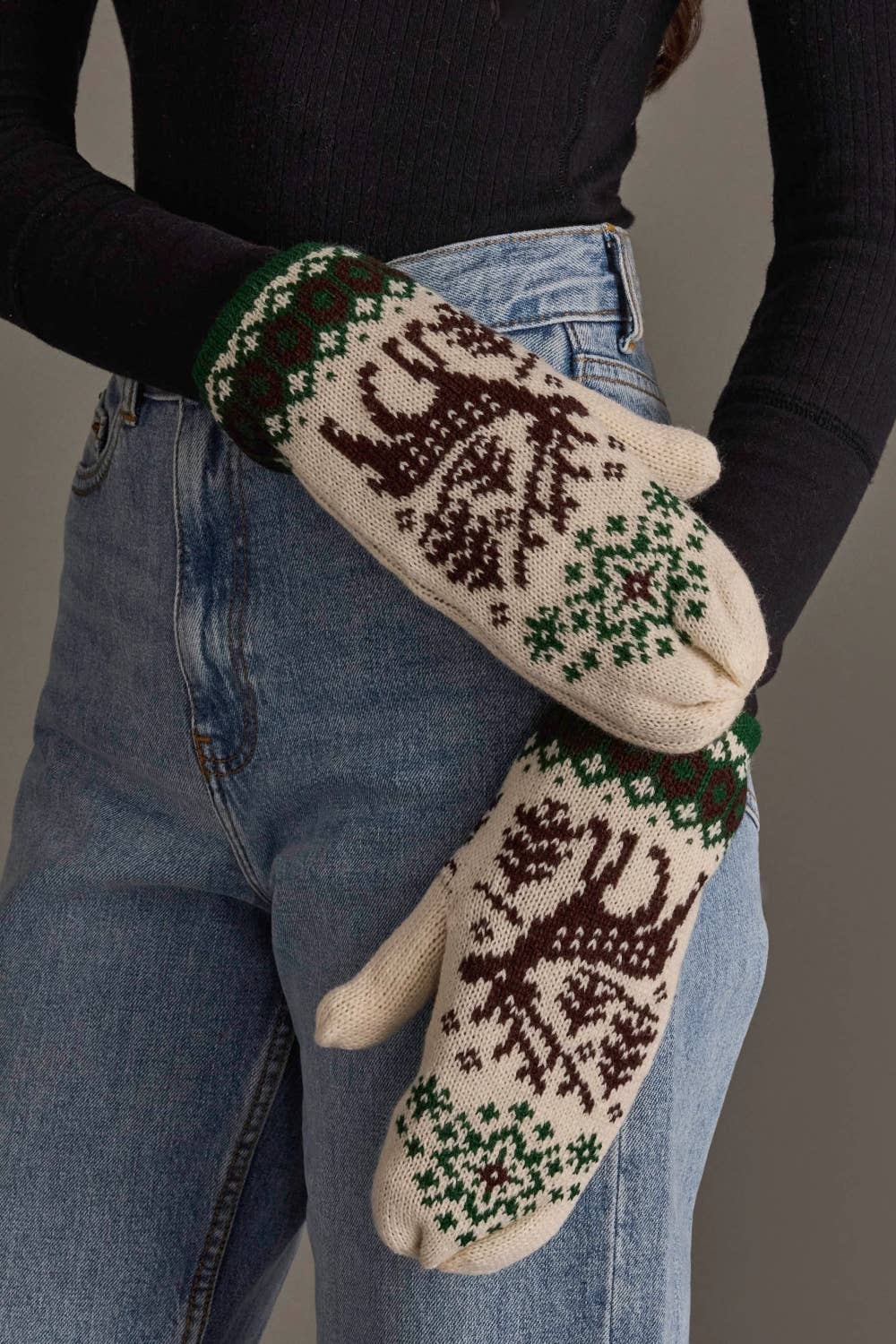 Cream Deer Winter Pattern Mittens