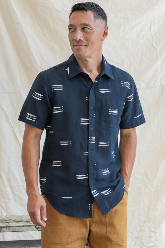 Harbor Slim Shirt in Navy | Bridge & Burn
