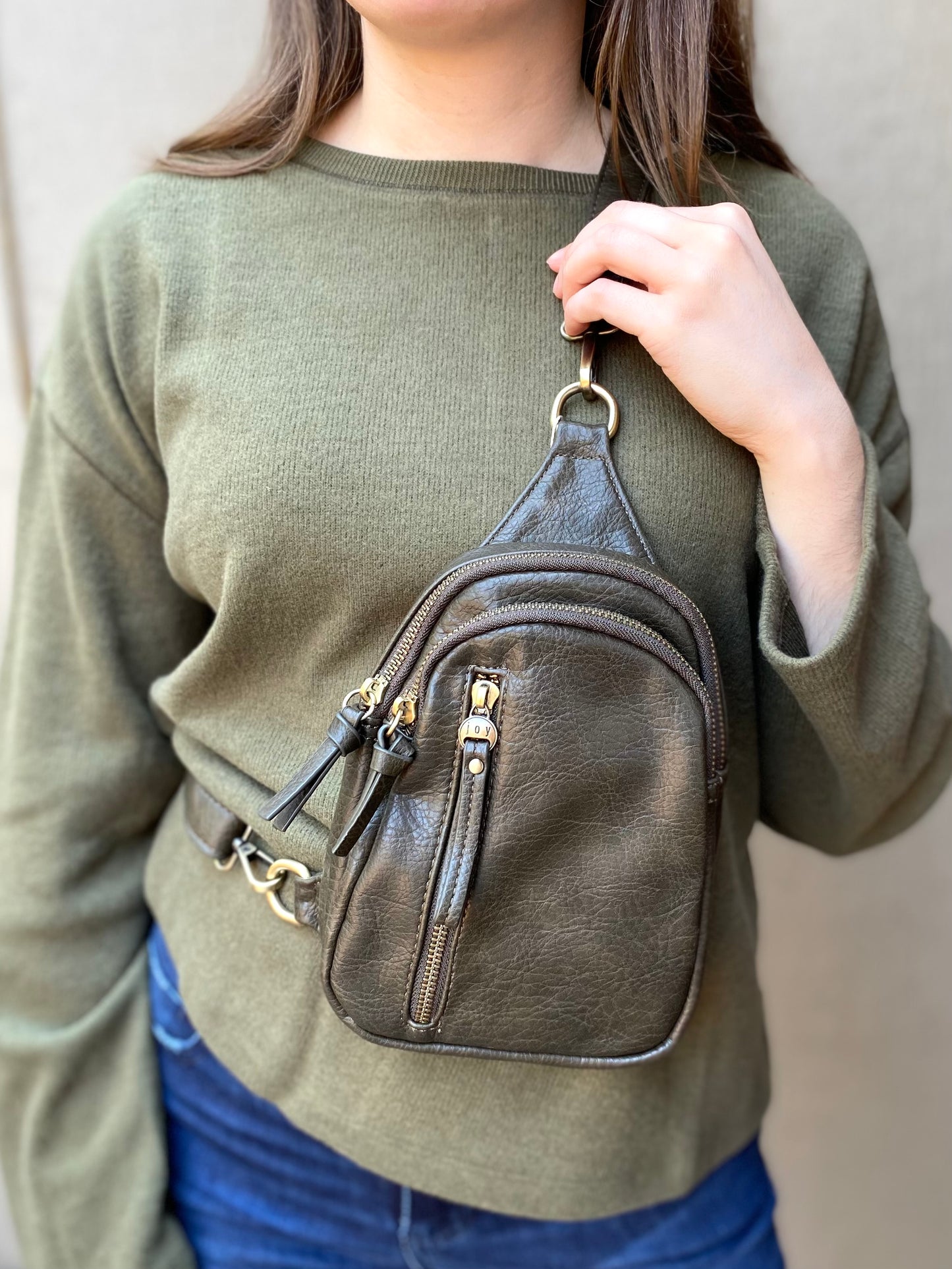 Skyler Sling Bag in Dark Moss