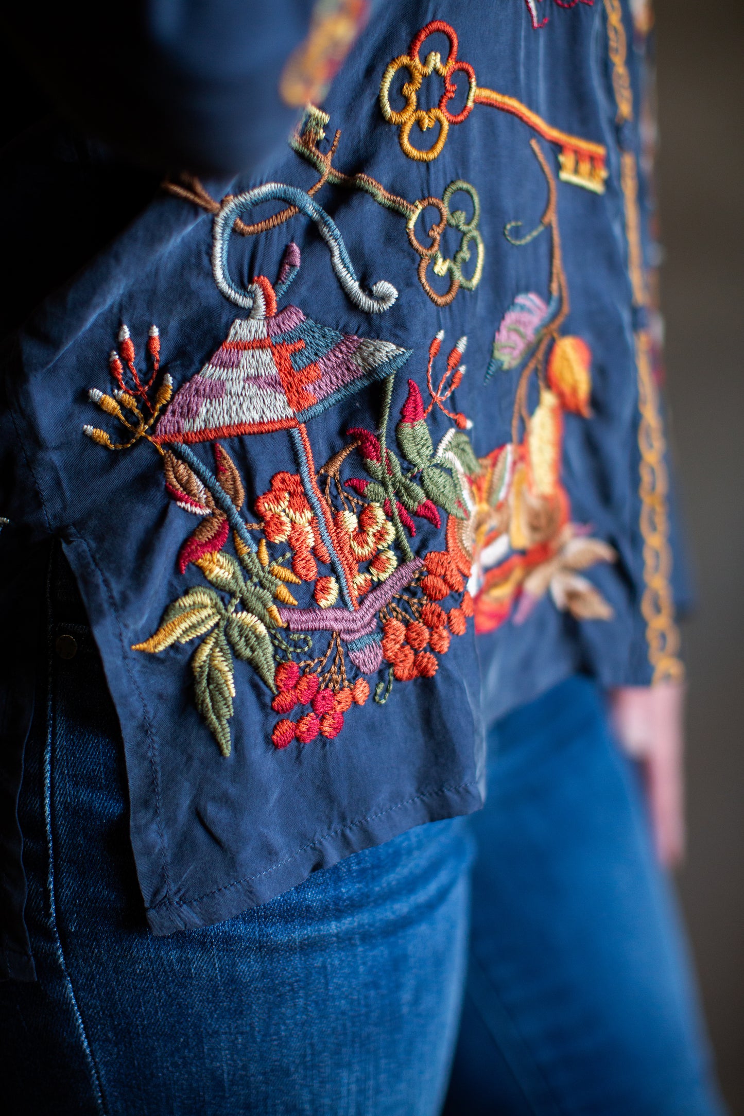 The Audrey Blouse in Graphite | Johnny Was