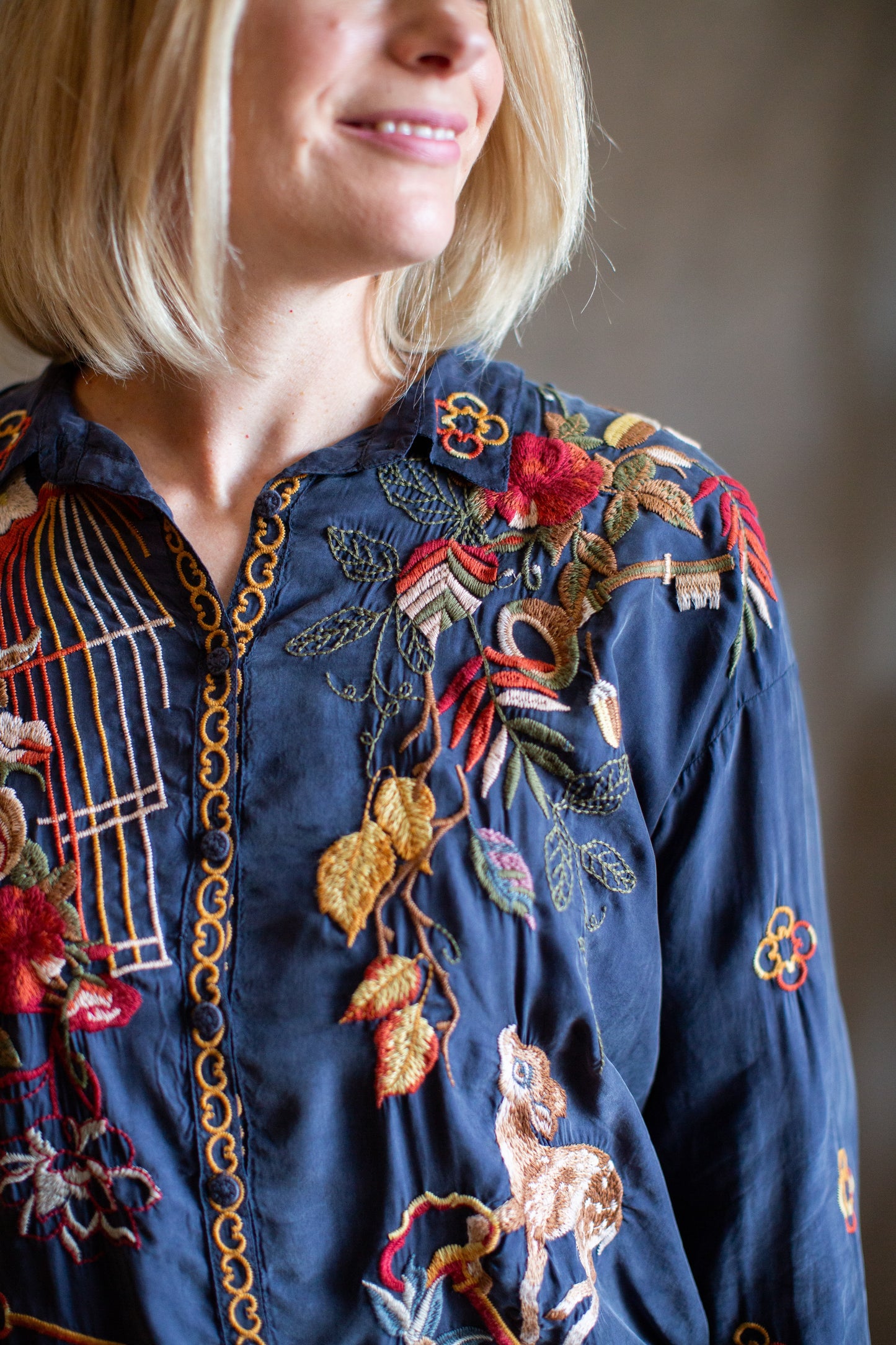 The Audrey Blouse in Graphite | Johnny Was