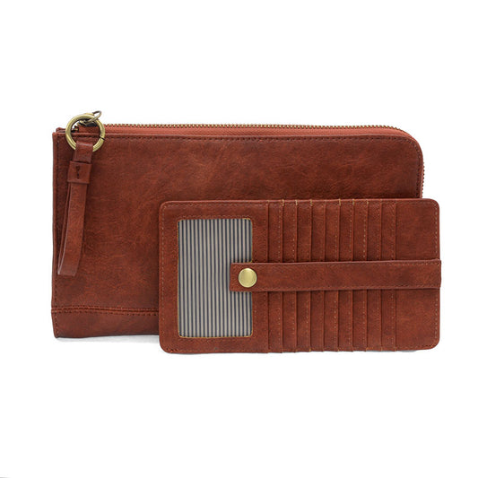 Karina Wristlet in Cinnamon