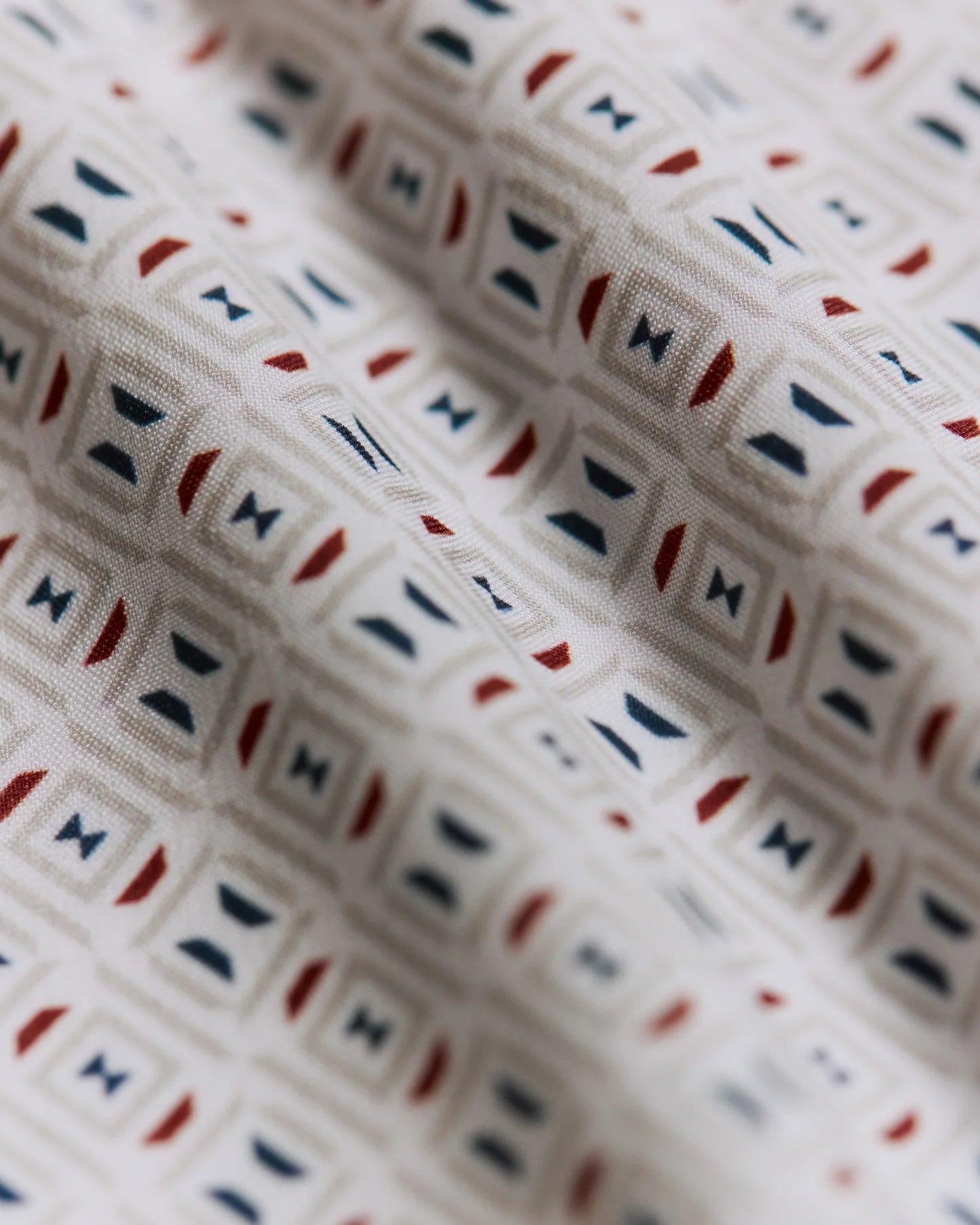 Arcos Shirt in Navy | 7Diamonds