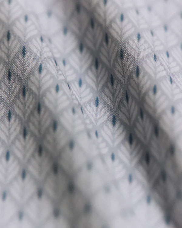 Welles Long Sleeve Shirt in Grey | 7Diamonds