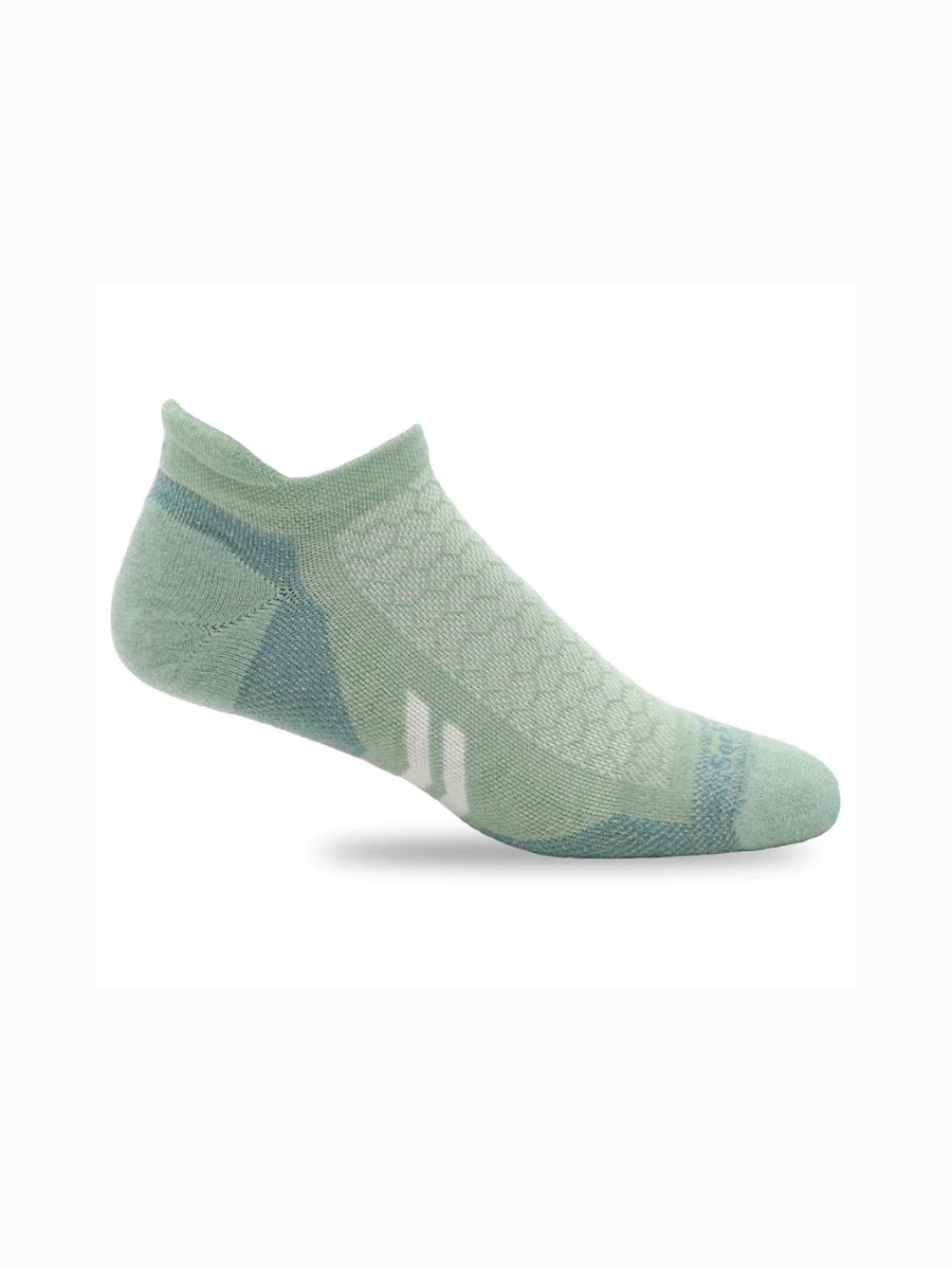 Incline Micro Moderate Compression Ankle Socks