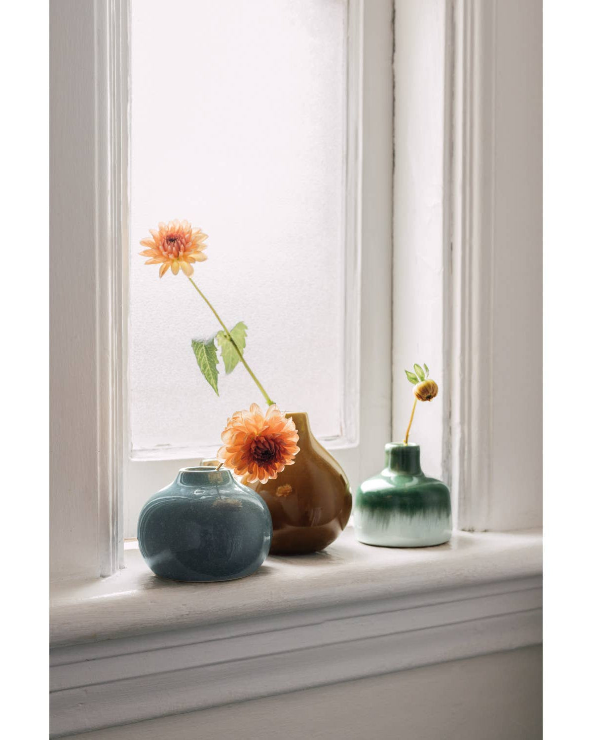 Cove Ceramic Bud Vase