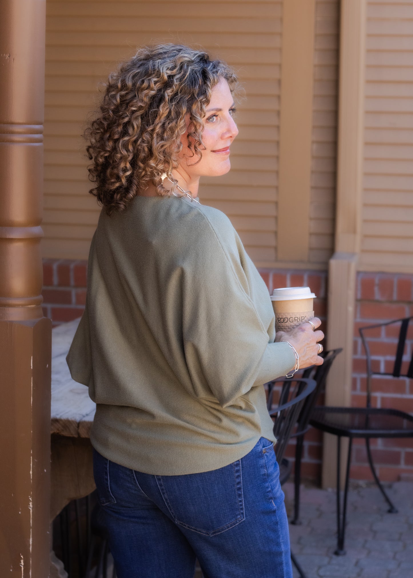 Ryu Thin Sweater in Olive | Kerisma