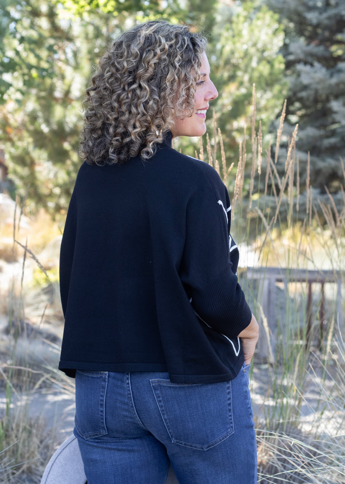Aja Sweater in Black & White | Kerisma