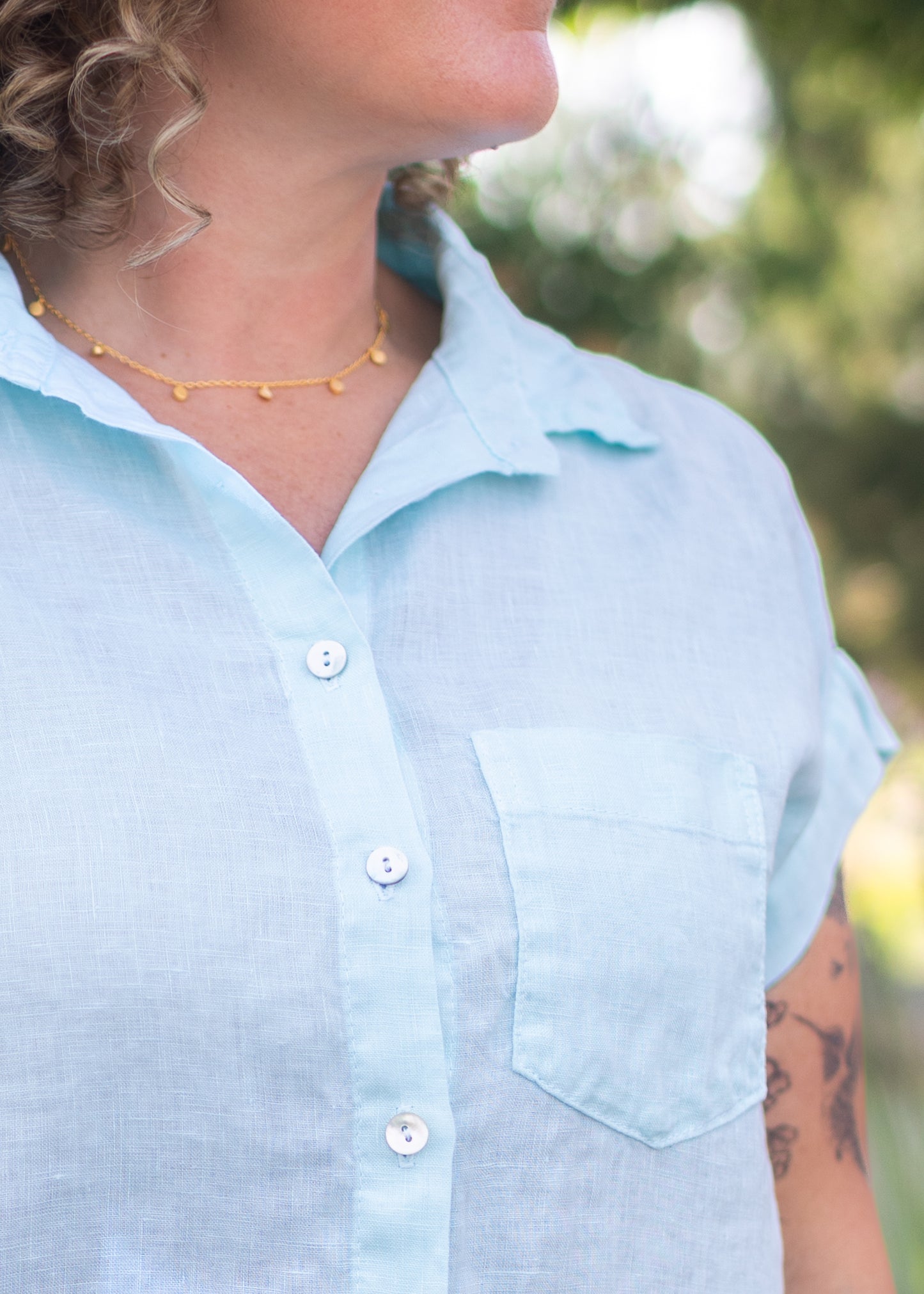 Linen Short Sleeve Pocket Shirt in Fountain | Cut•Loose