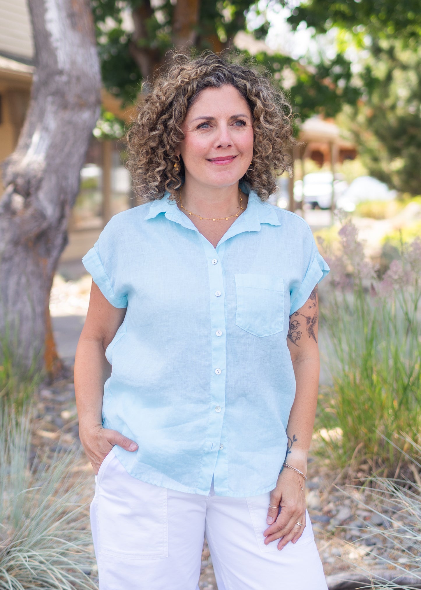 Linen Short Sleeve Pocket Shirt in Fountain | Cut•Loose