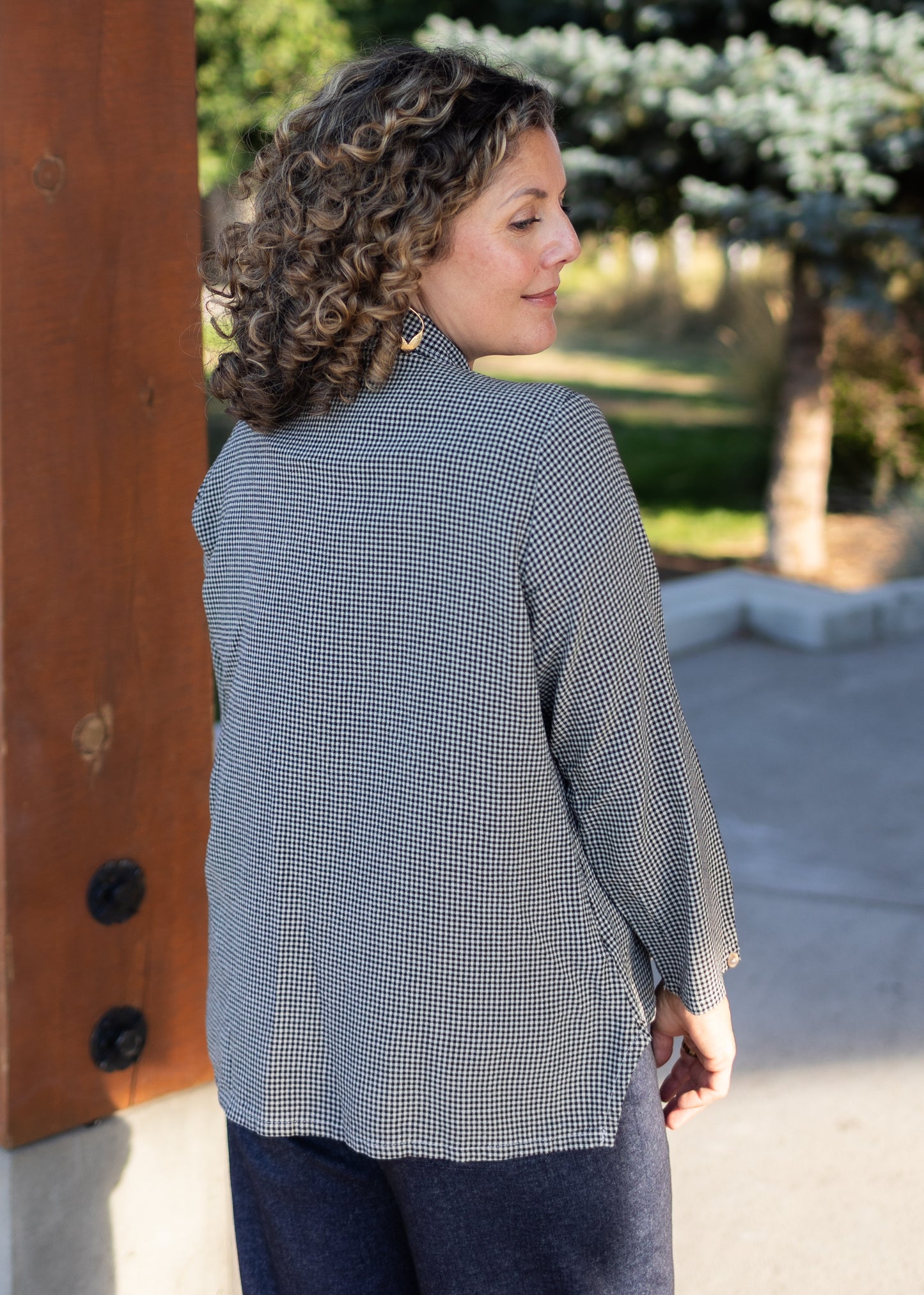 Mini Check Hi-Low Shirt in Moonbeam | Cut•Loose