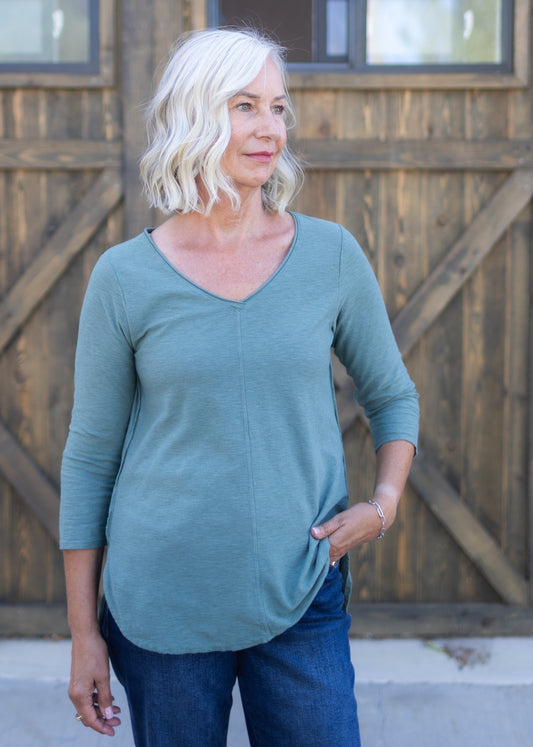 3/4 Sleeve V-Neck Top in Succulent | Cut•Loose