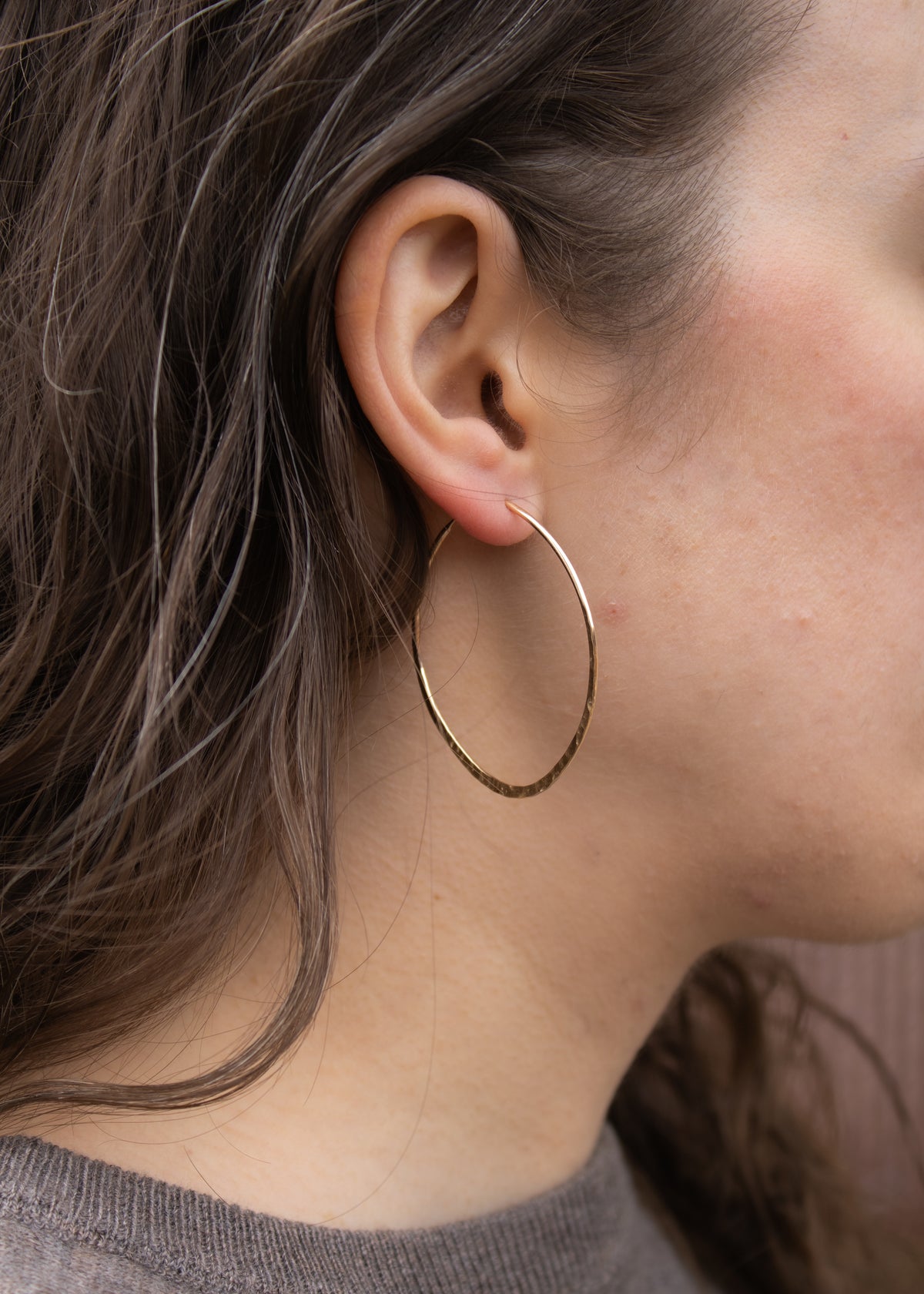 Oval Hammered Hoops: Gold Filled / 50mm