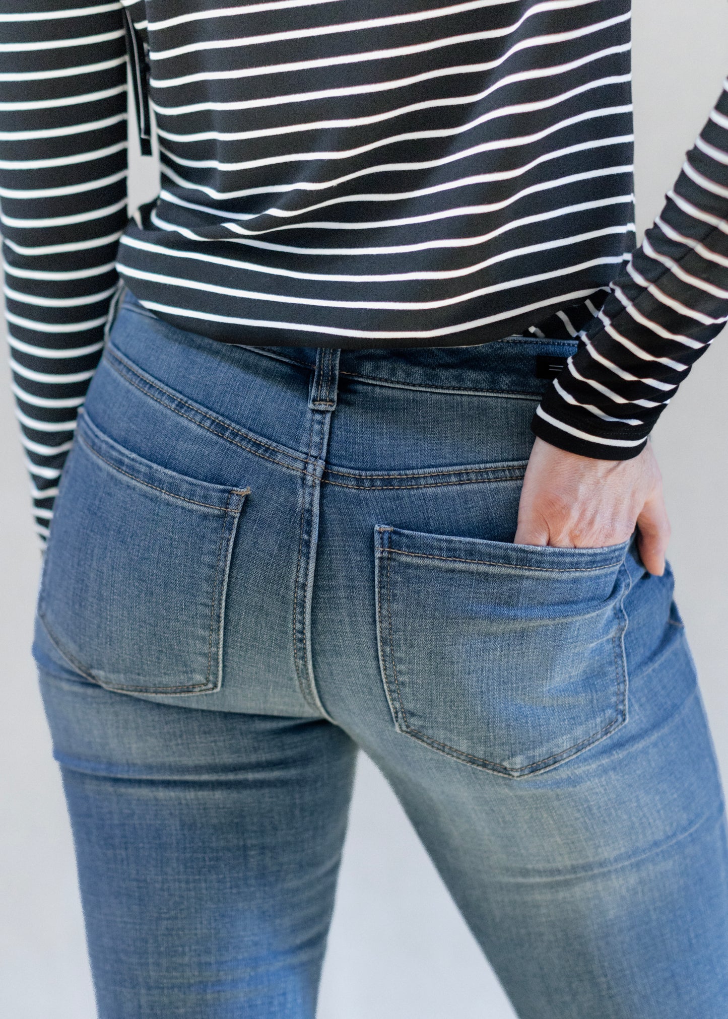 Abby Ankle Skinny in Redwood Grove | Liverpool