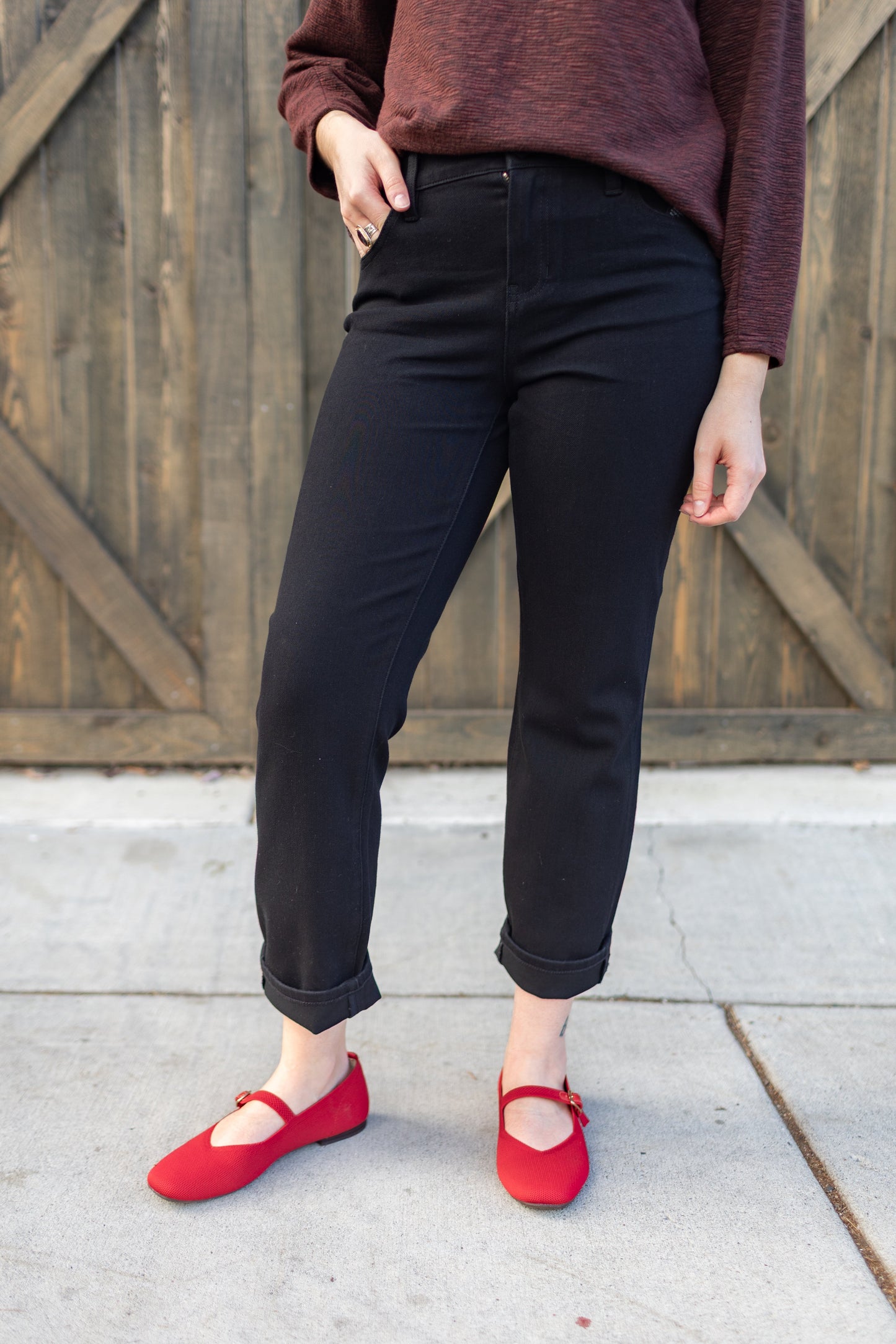 Liv Non-Skinny in Black Rinse | Liverpool