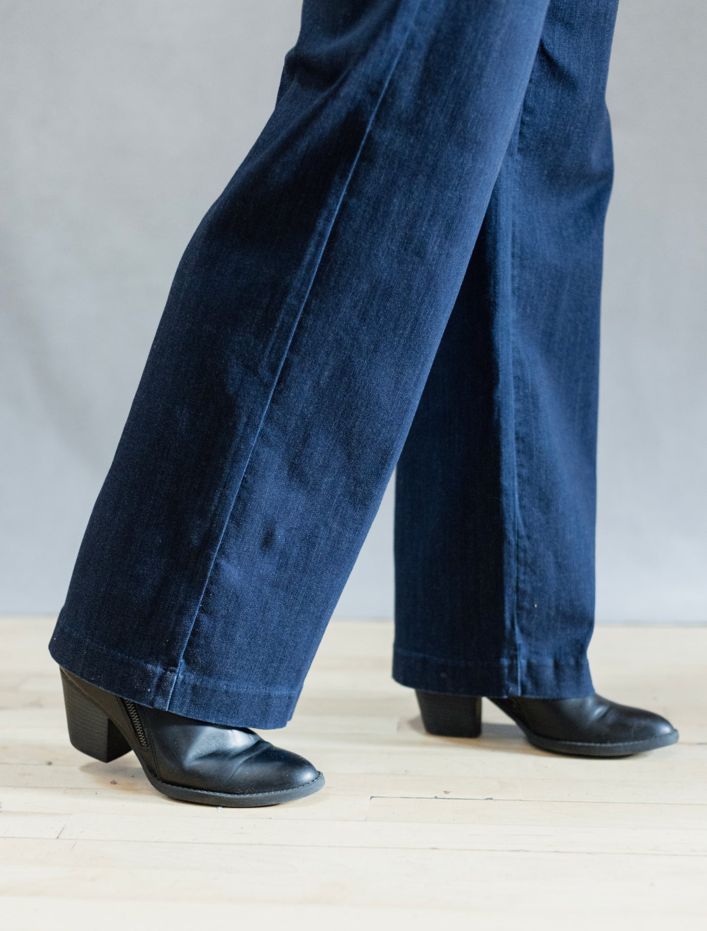 Kelsey Wide Leg Trouser in Indigo Rinse | Liverpool