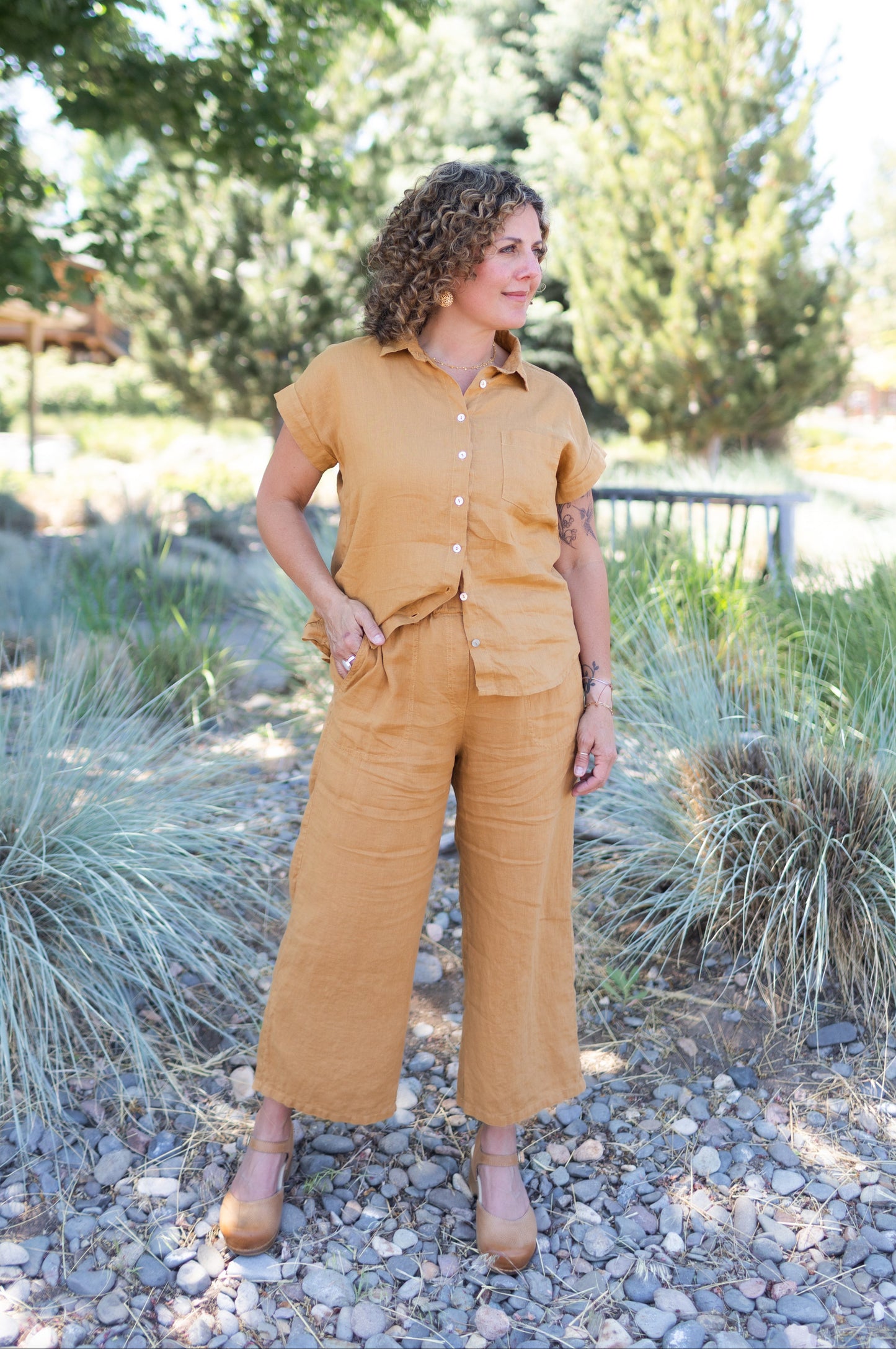 Hanky Linen Easy Crop in Manuka | Cut•Loose