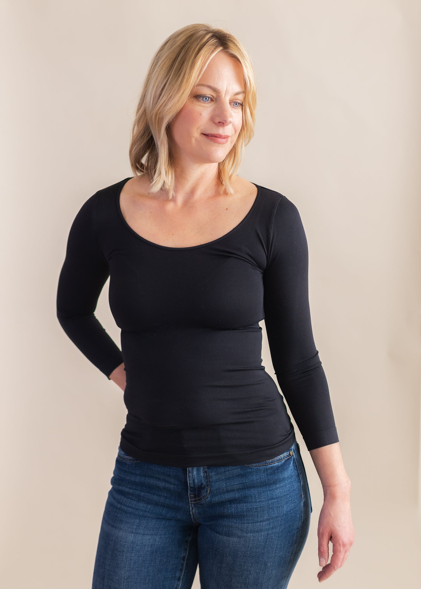 3/4 Sleeve Scoop Neck Top in Black | NikiBiki