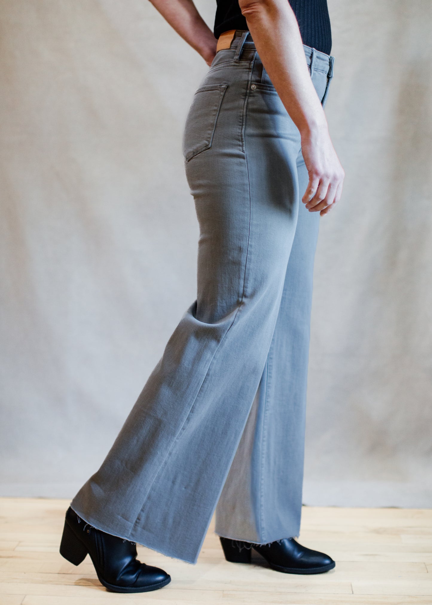 Fiona Super High Rise Jean in Graphite | Dear John