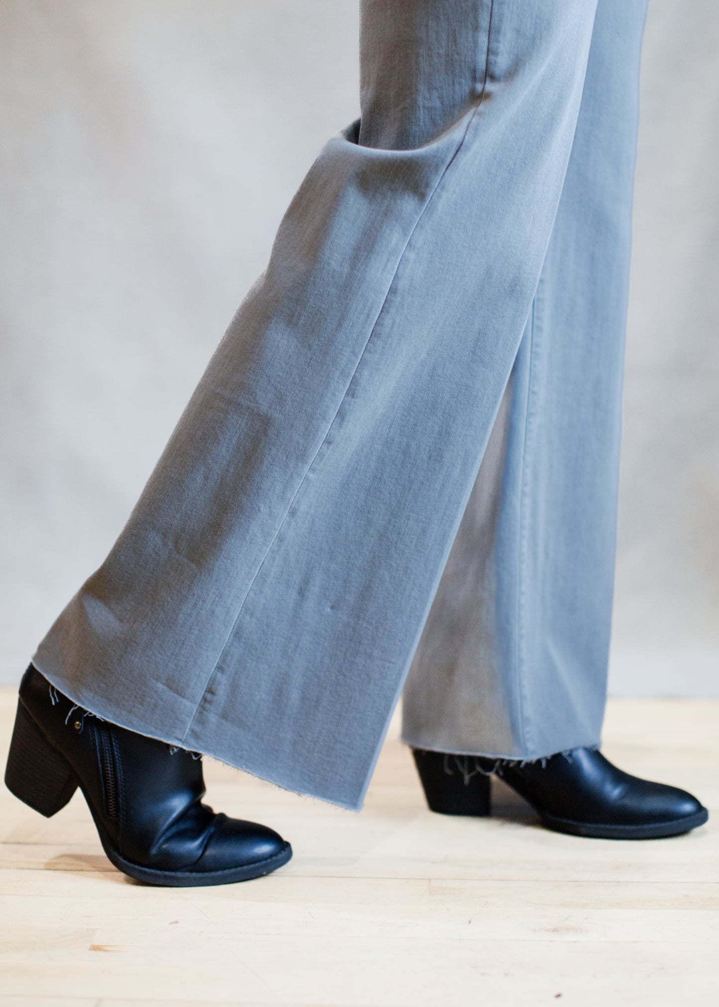 Fiona Super High Rise Jean in Graphite | Dear John