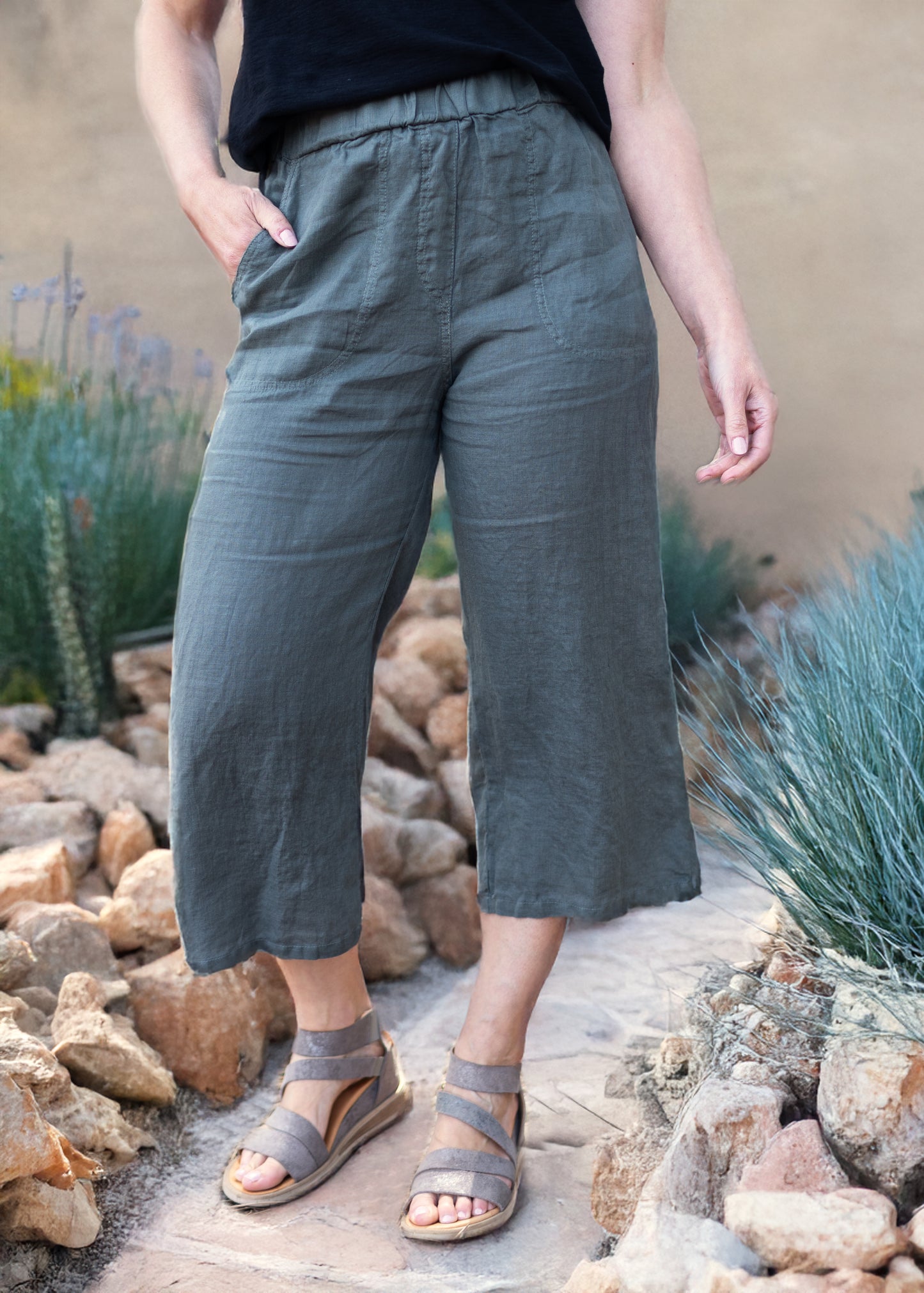 Hanky Linen Easy Crop in Clay | Cut•Loose
