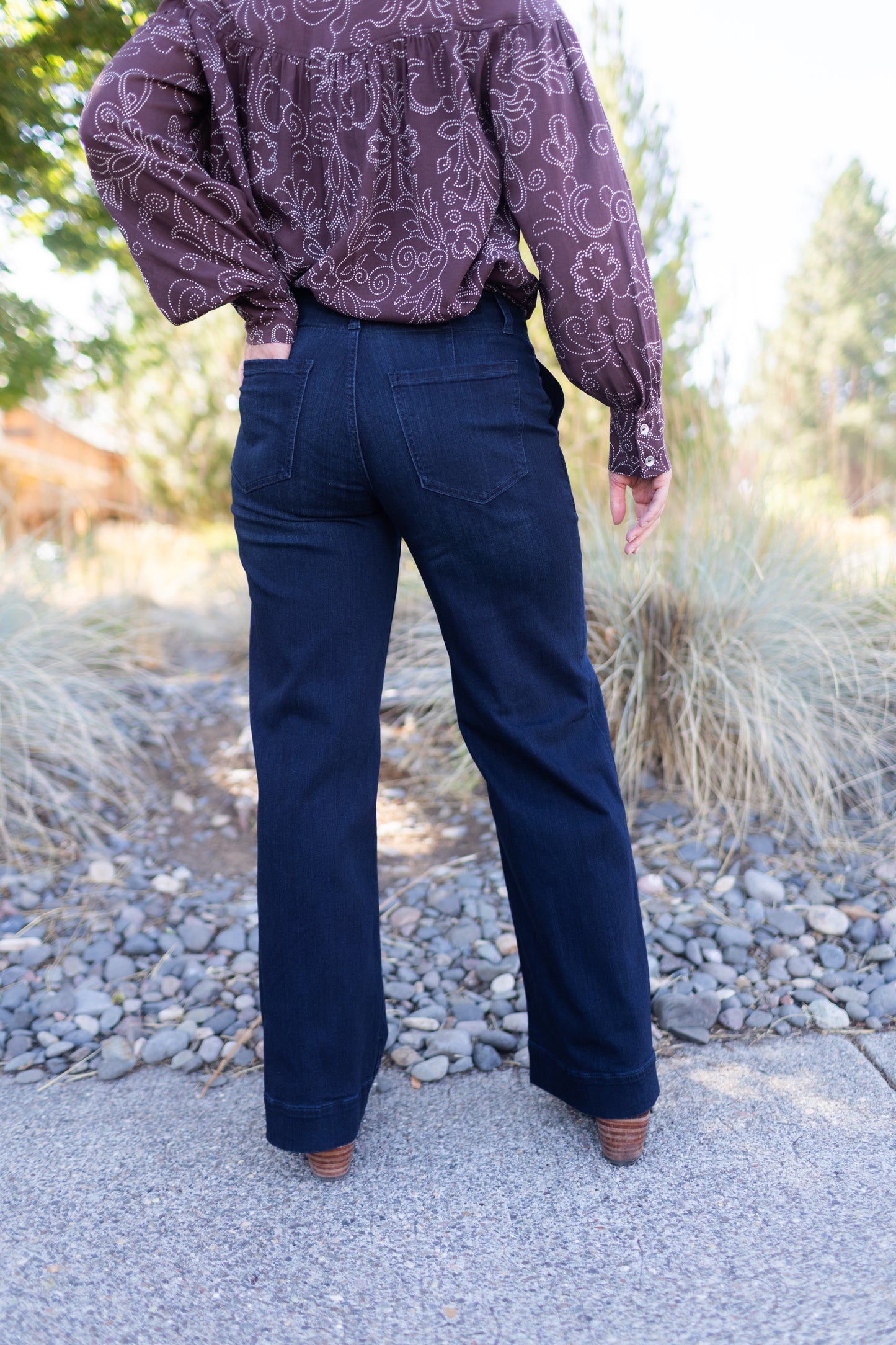 Patch Pocket Wide Leg in Summit Lake | Liverpool