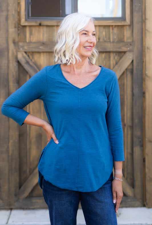 3/4 Sleeve V-Neck Top in Peacock | Cut•Loose