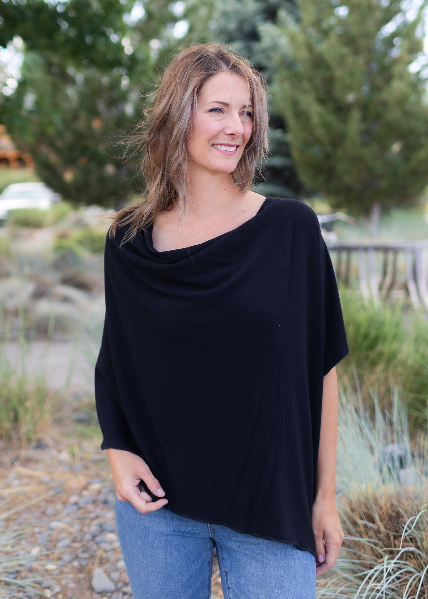 Desert Knit Poncho in Black