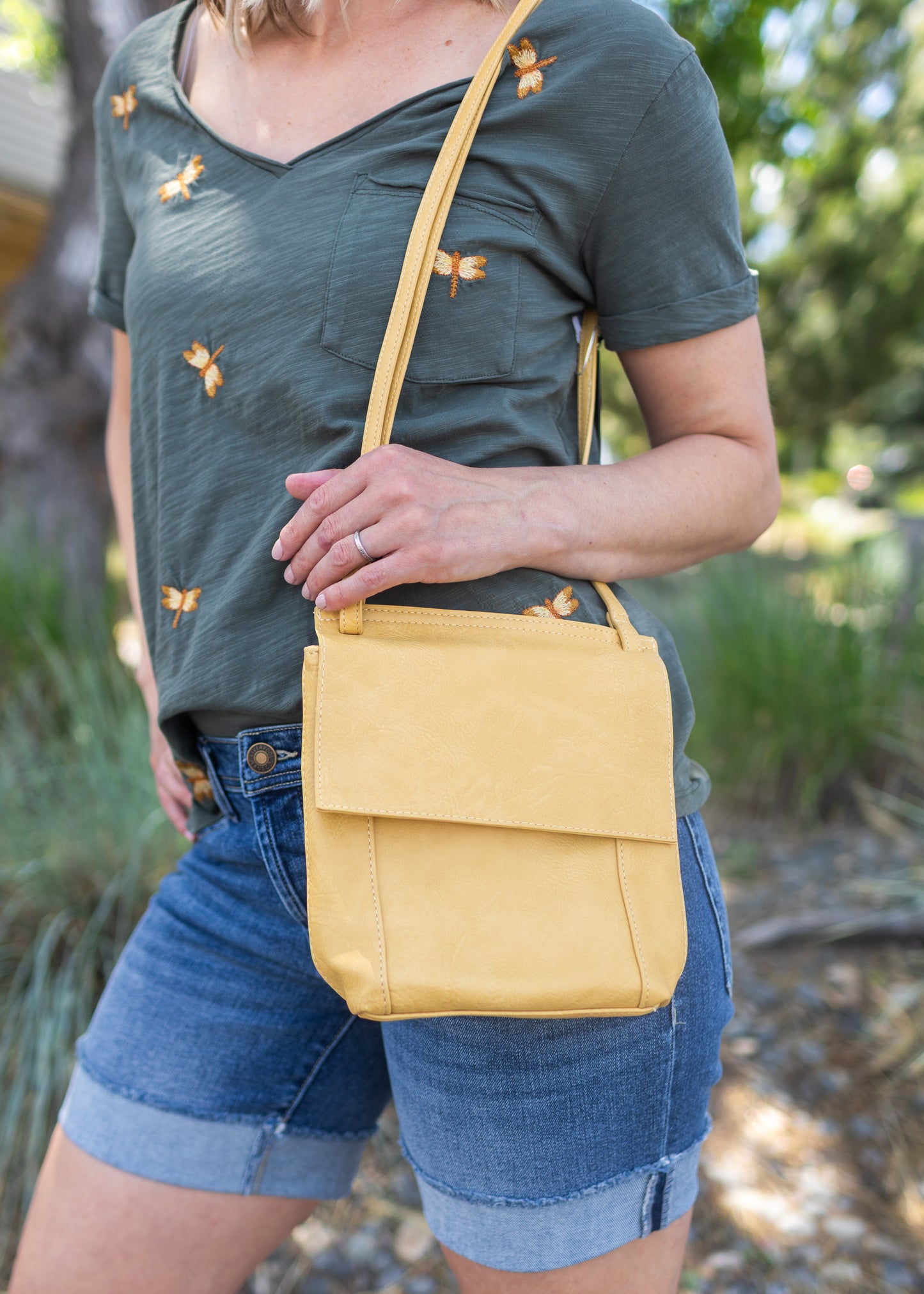 Jensy Crossbody Bag in Laguna Yellow