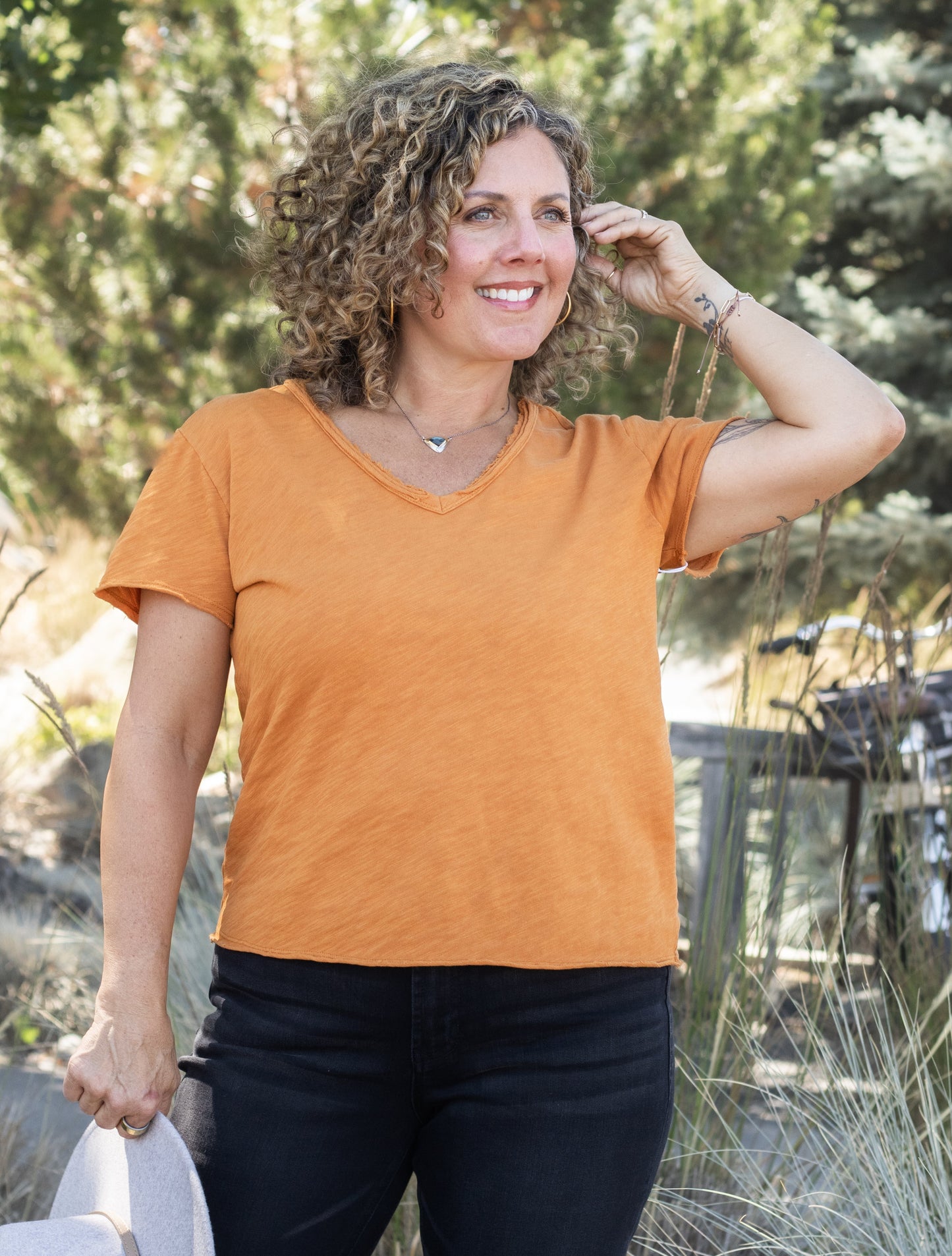 Vanya Relaxed V-Neck Tee in Spice | Dear John