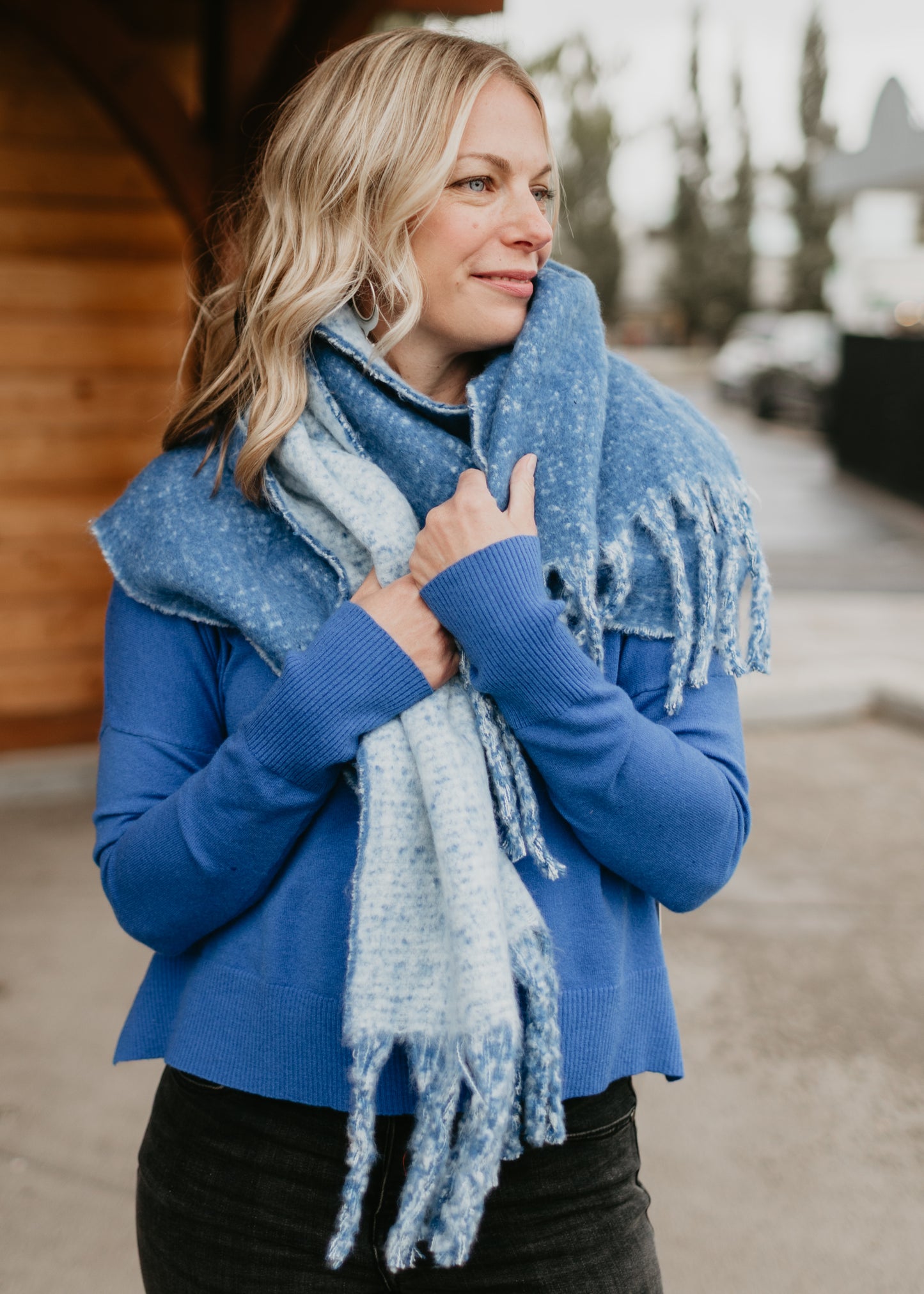 Reversible Cozy Scarf in Blue