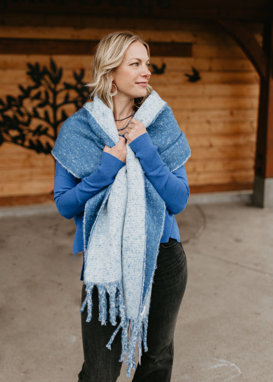 Reversible Cozy Scarf in Blue