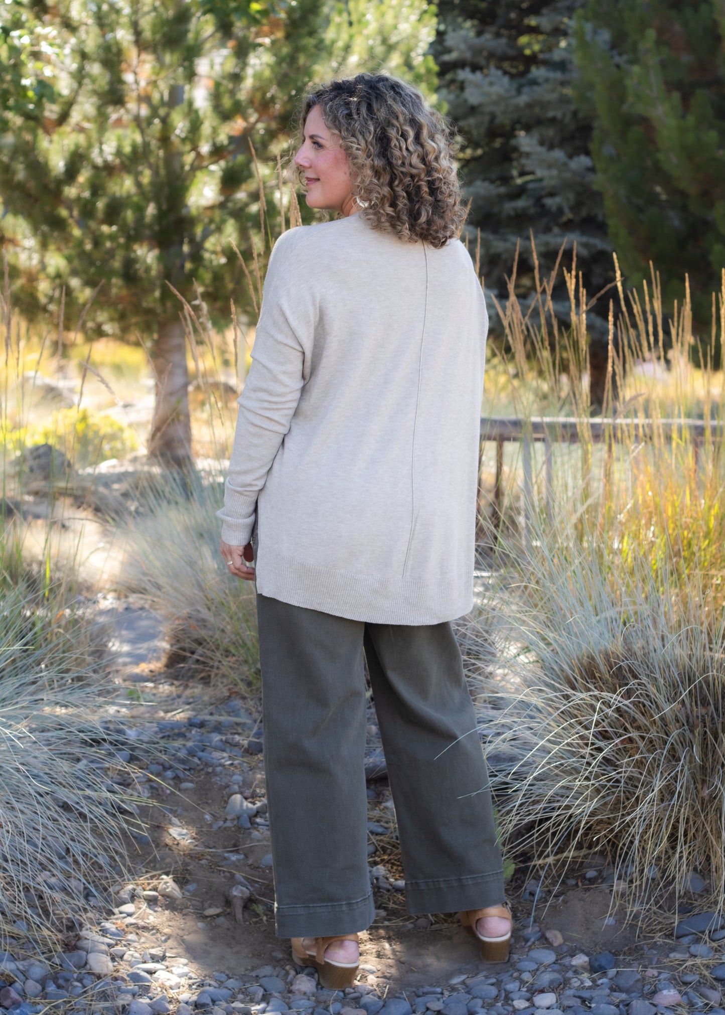 Wagner V-Neck Sweater in Mineral | Kerisma