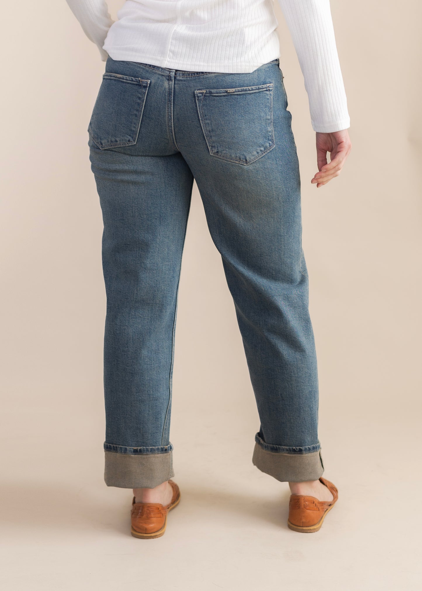 Taylor Straight Jean in Ash Mist | Dear John