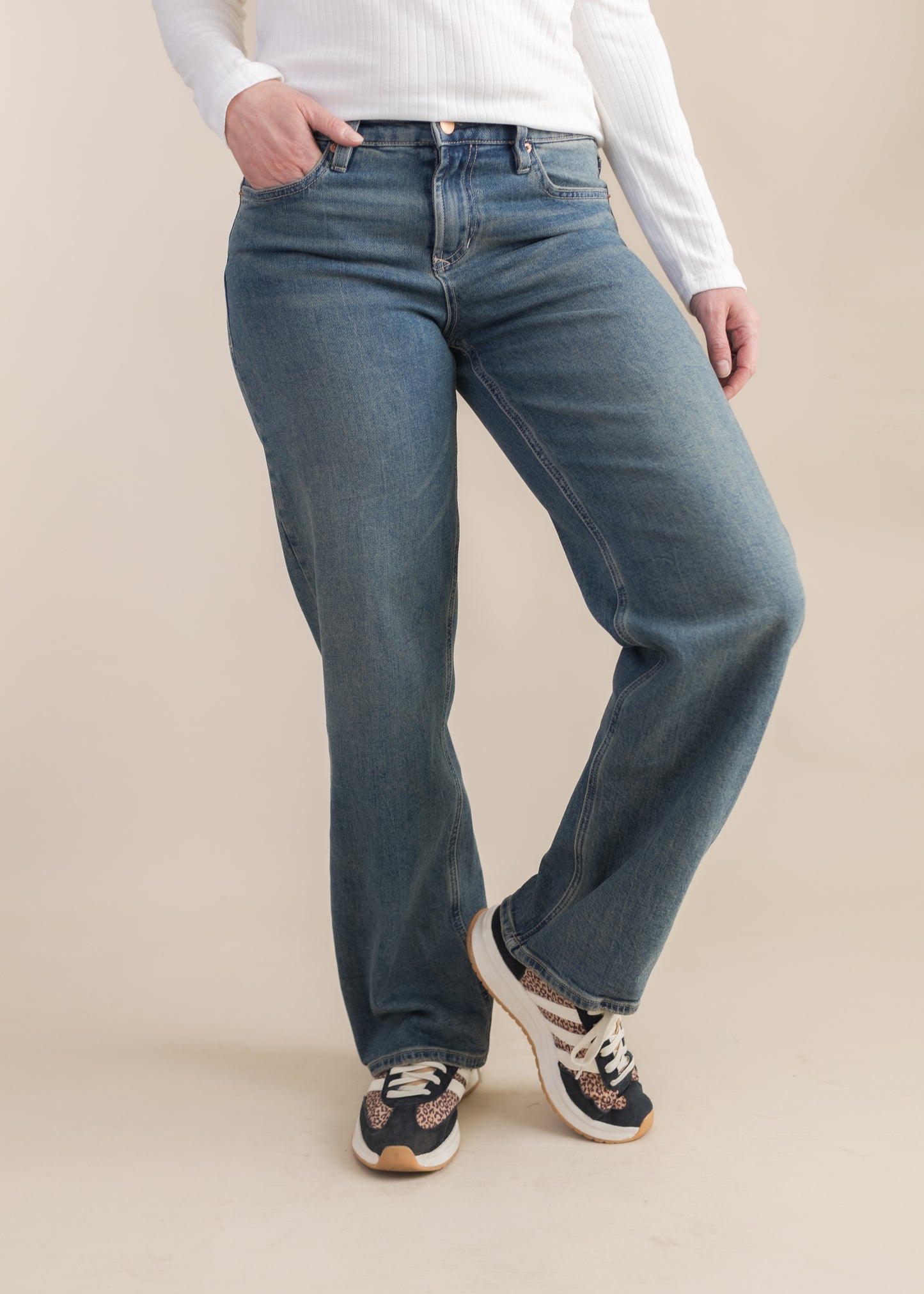 Taylor Straight Jean in Ash Mist | Dear John