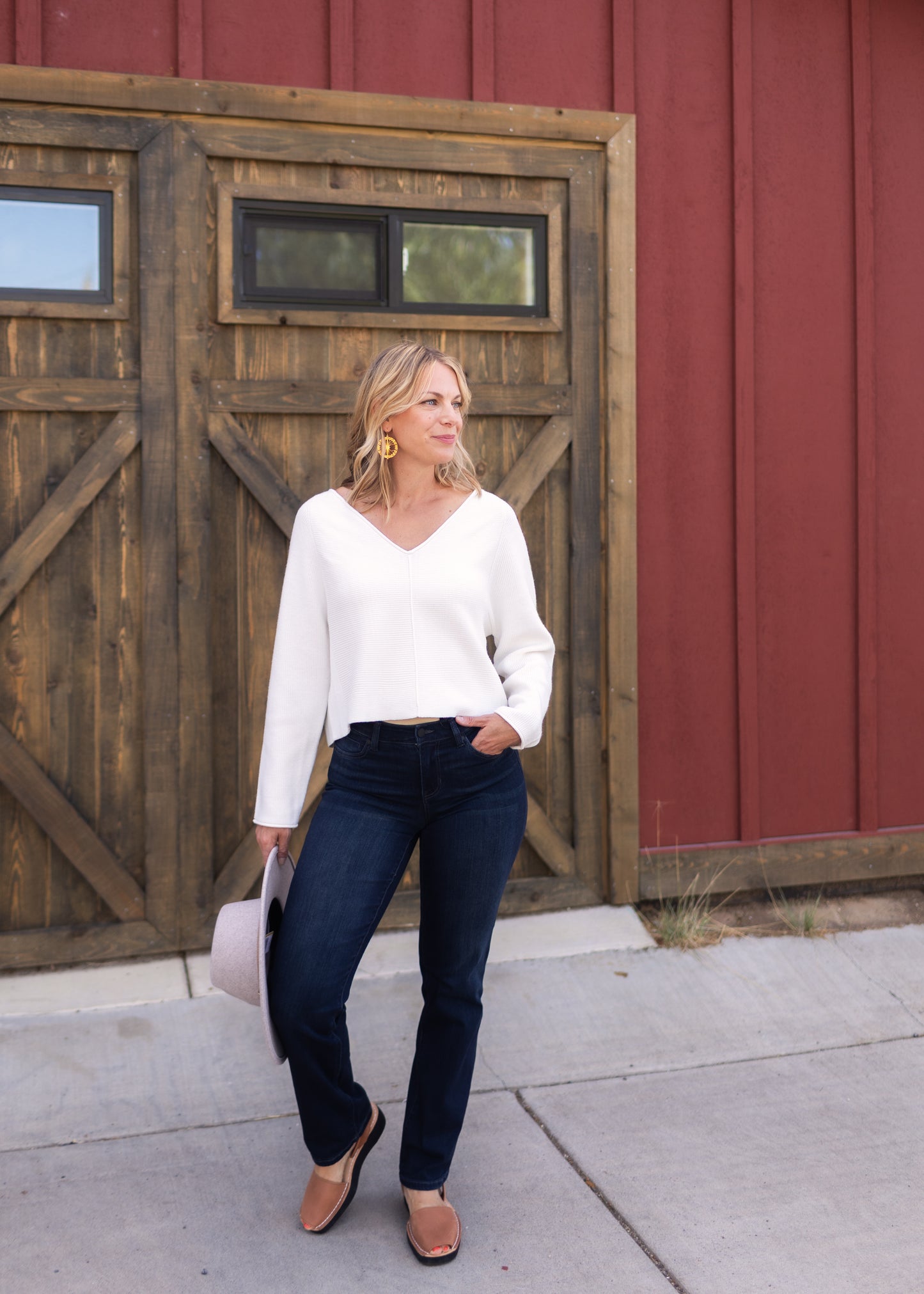 Asima V-Neck Sweater in Cream | Kerisma
