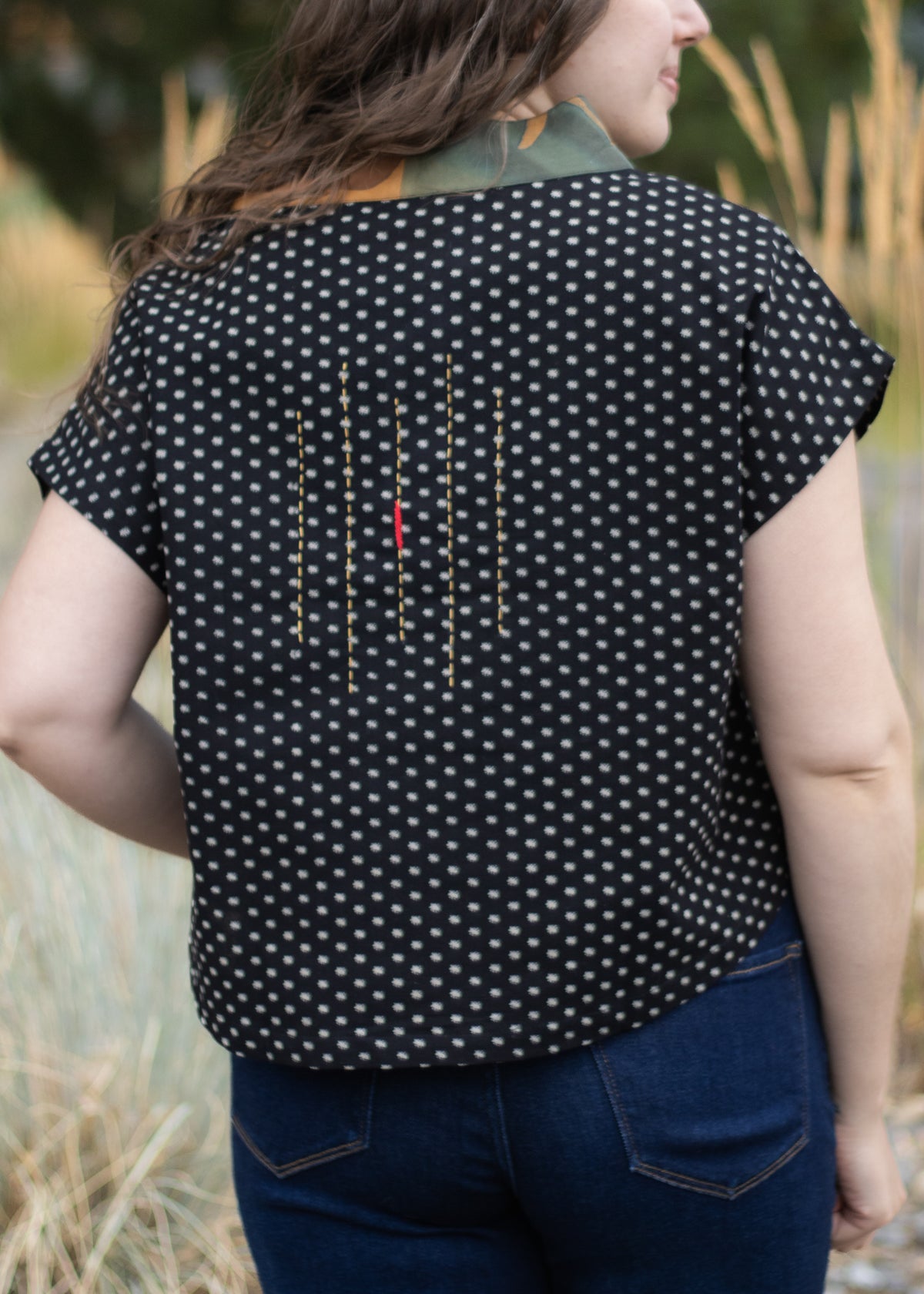 Mockneck Topper in Black & White Dots | Yaza