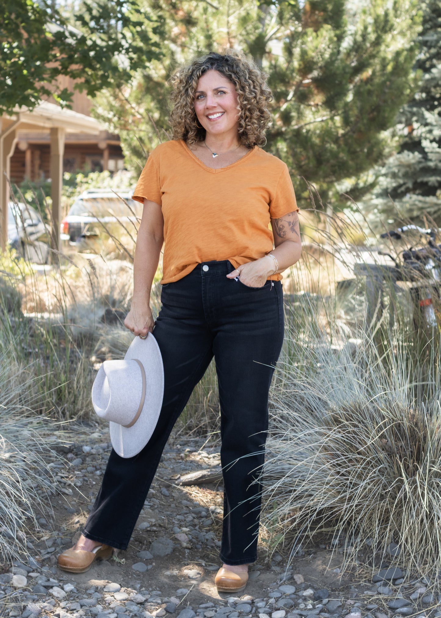 Vanya Relaxed V-Neck Tee in Spice | Dear John