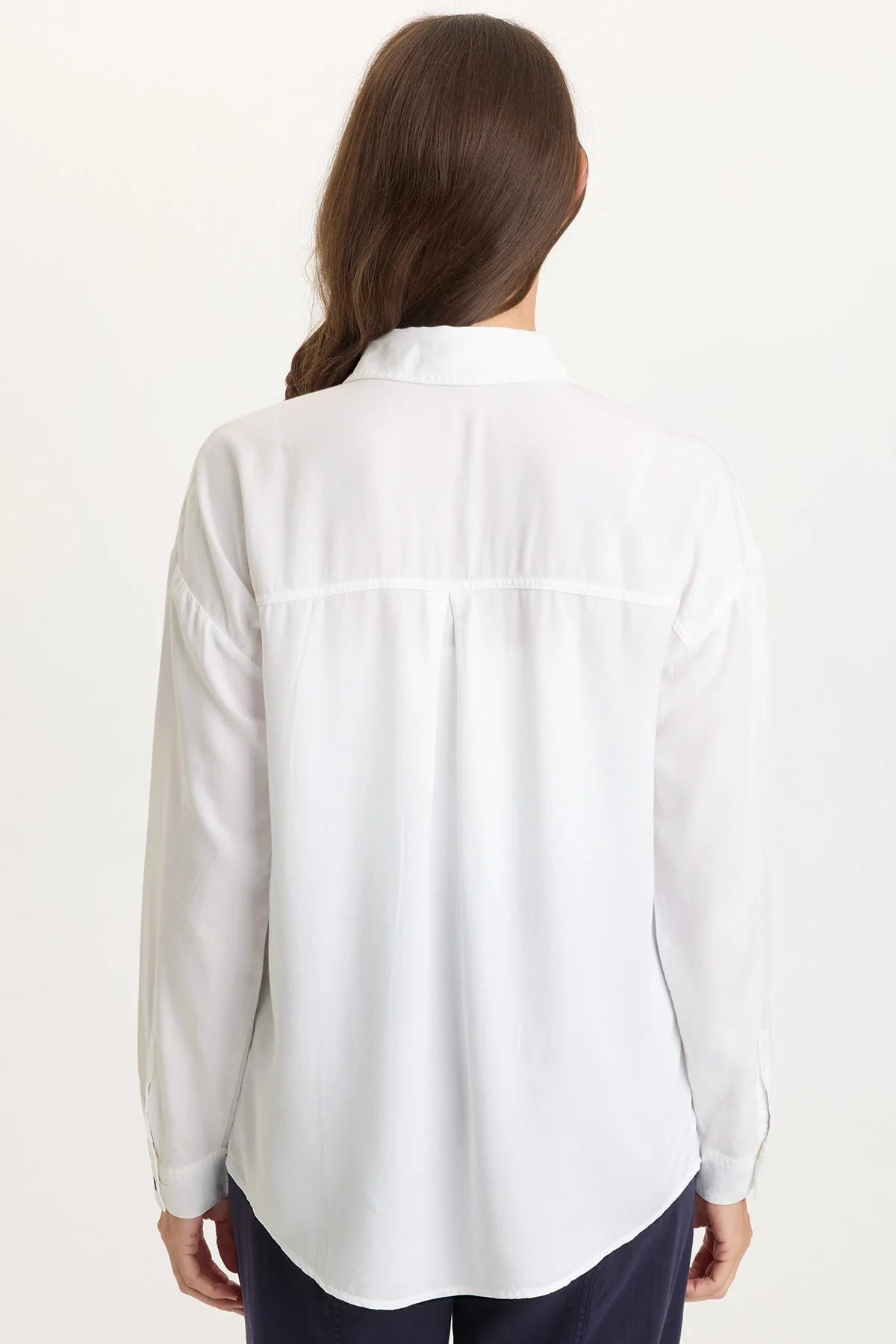 Dusten Button-Up in White | Wearables