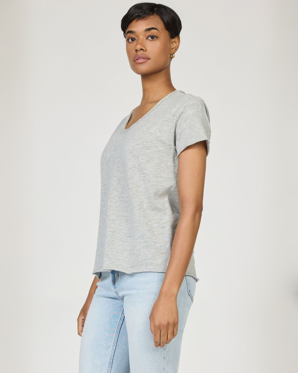 Vanya V-Neck Tee in Heather Grey | Dear John