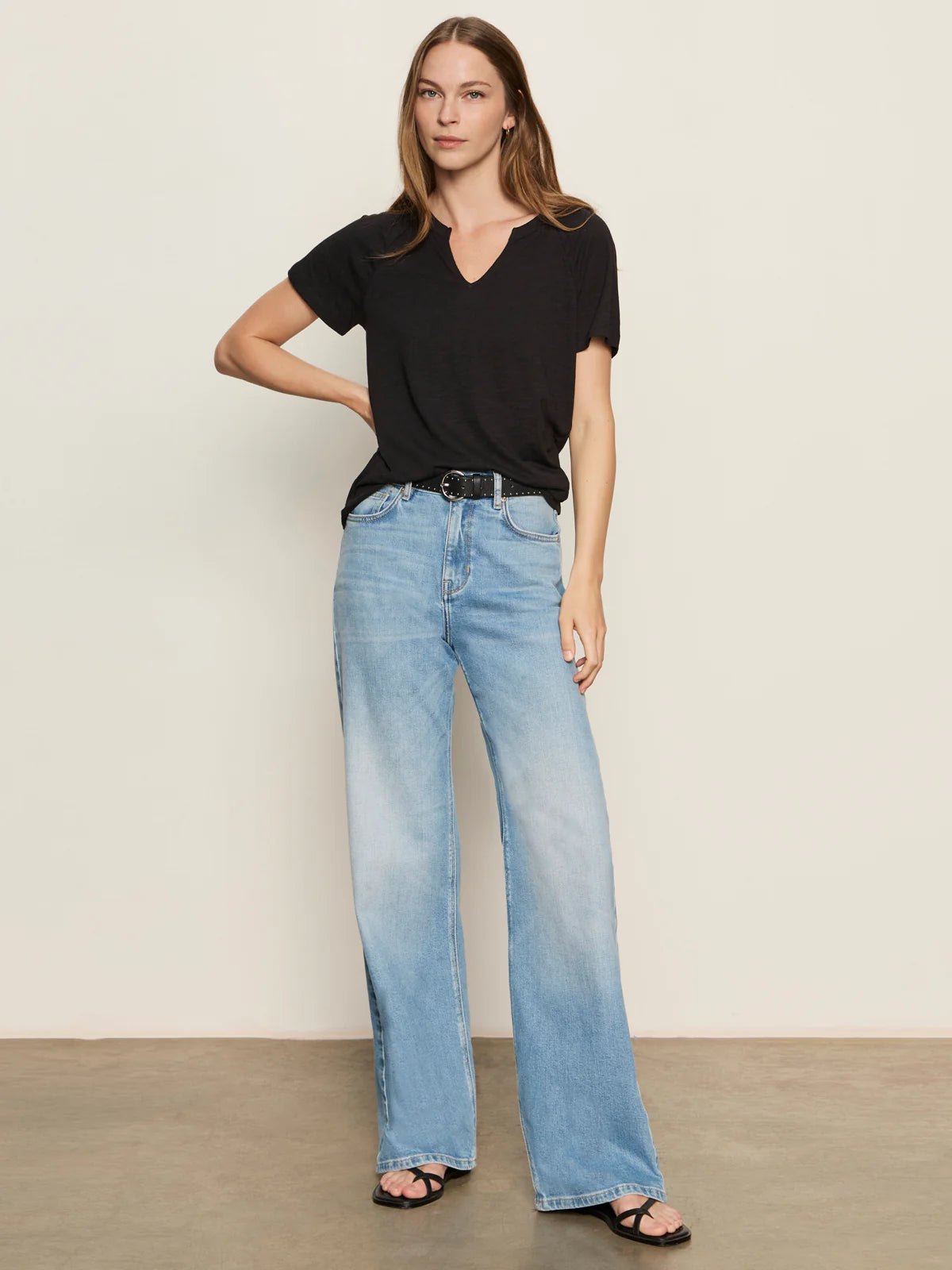 Notch Neck Tee in Black | Sanctuary