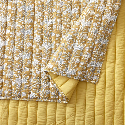 Block Print Sketched Floral 3-Piece Quilt Set