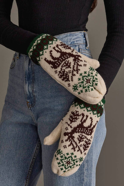 Cream Deer Winter Pattern Mittens