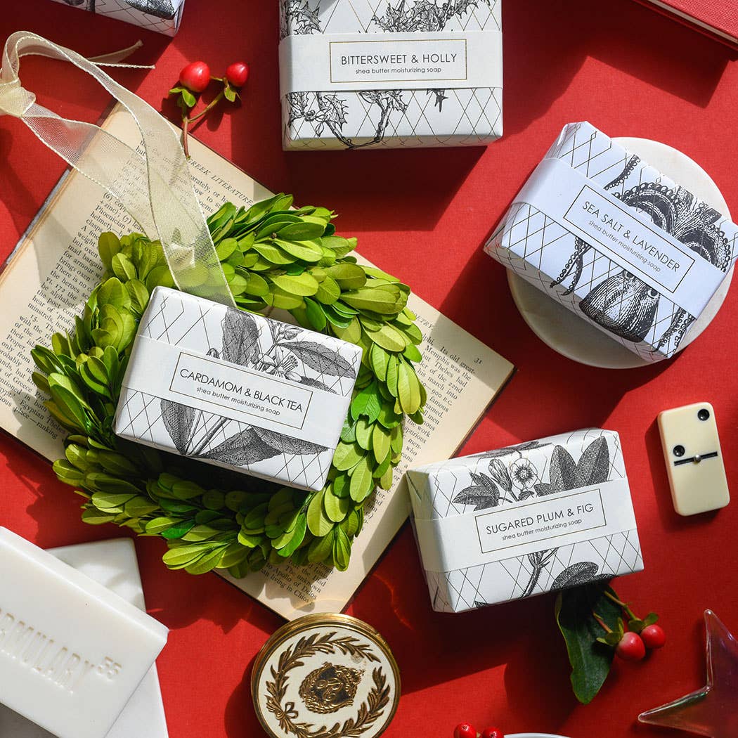 Balsam & Fir Soap Bar in Goldleaf Design