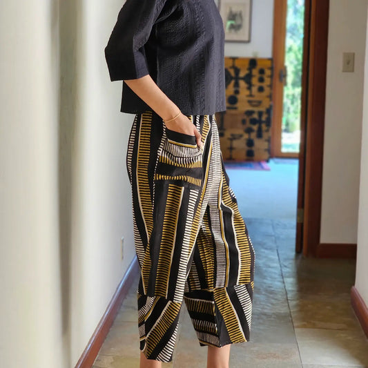 Aavi Tulip Hem Pant in Lines Print | Yaza