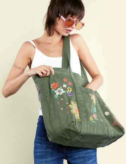 Floral Embroidered Tote in Green | Billy T